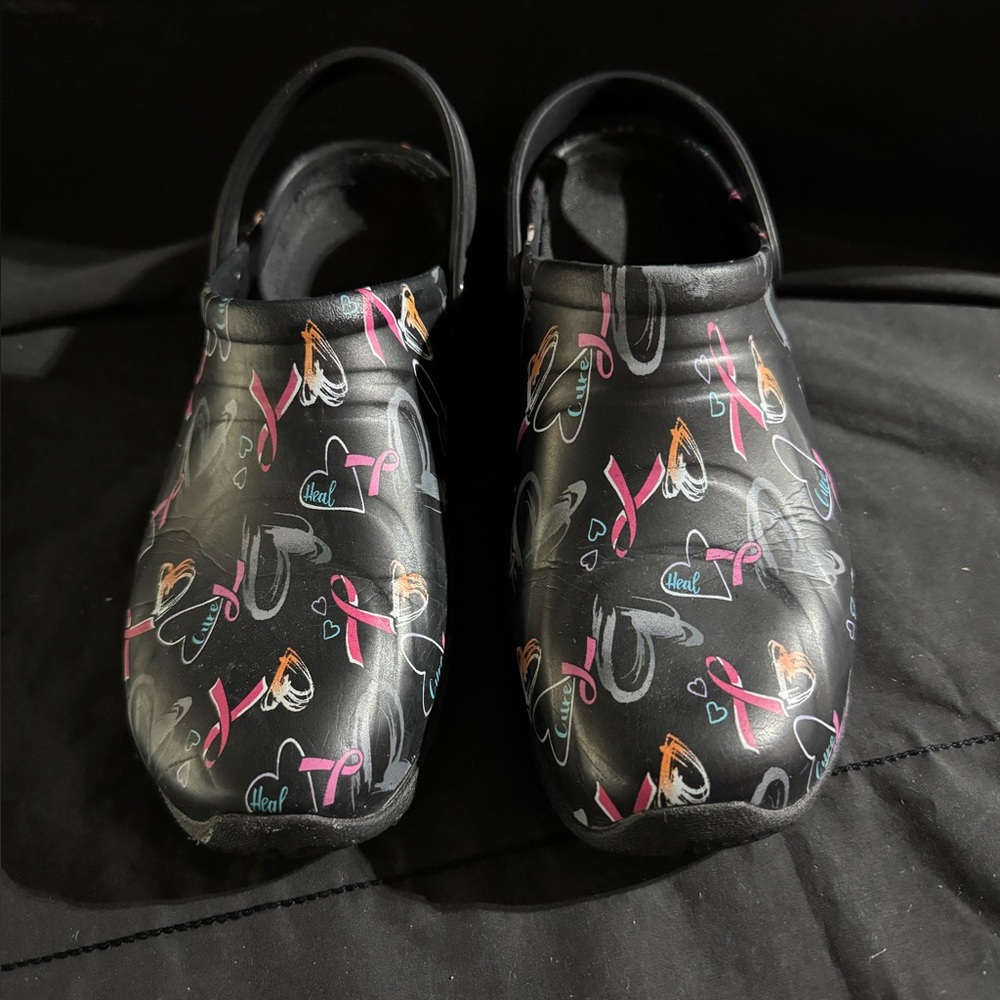 Women’s Black Slip-On Clog Shoes with Pink Ribbon Print